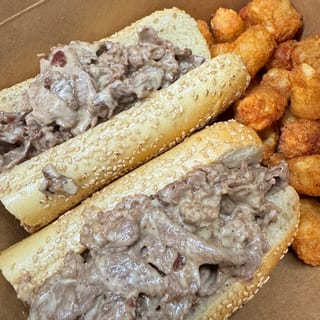 100% RIBEYE CHEESESTEAK